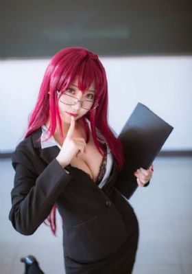 二次元美女被超污游戏暴衣_蓝光高清免费观看